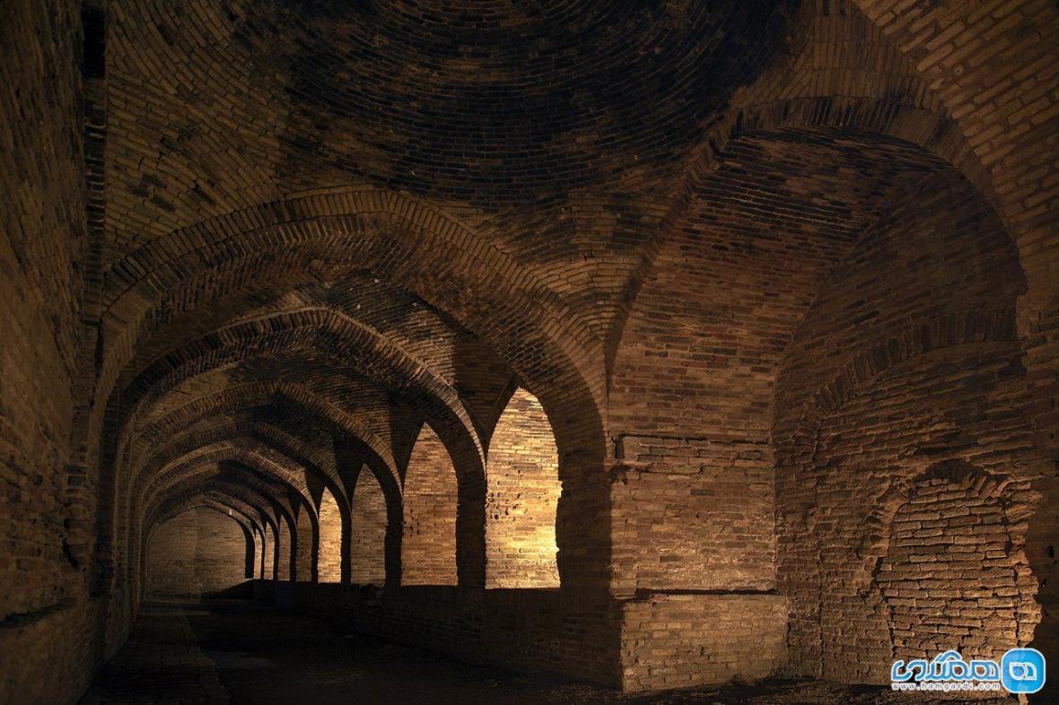 مادر کارونسراهای ایران را بشناسید