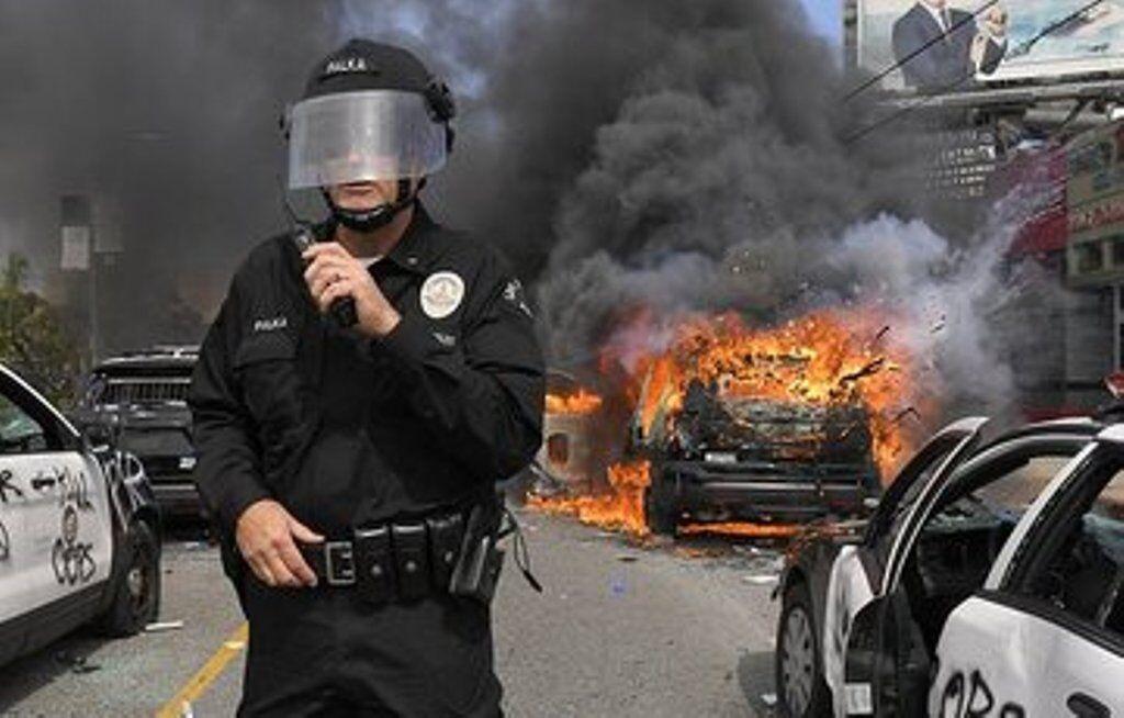 خبرنگاران شهر مینیا پولیس آمریکا به منطقه جنگی تبدیل شده است